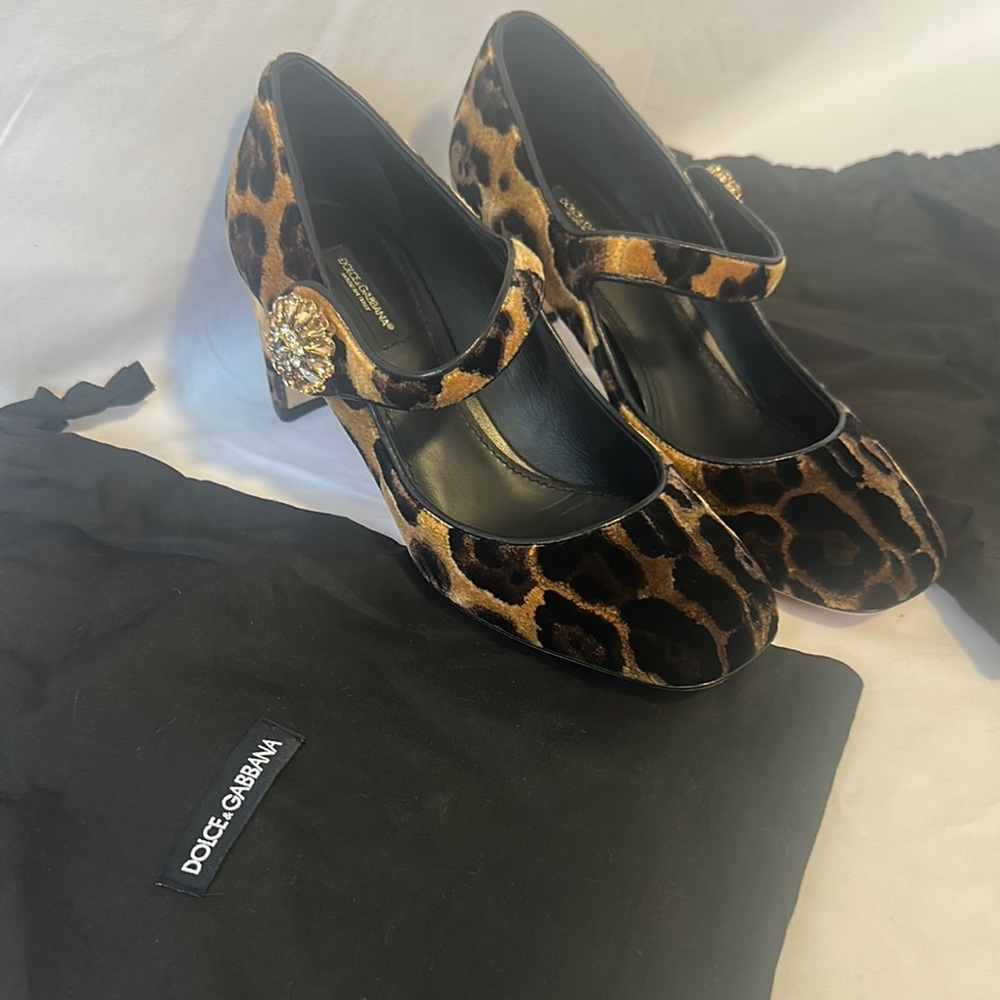 Dolce & Gabbana Leopard Print Mary Jane Shoes